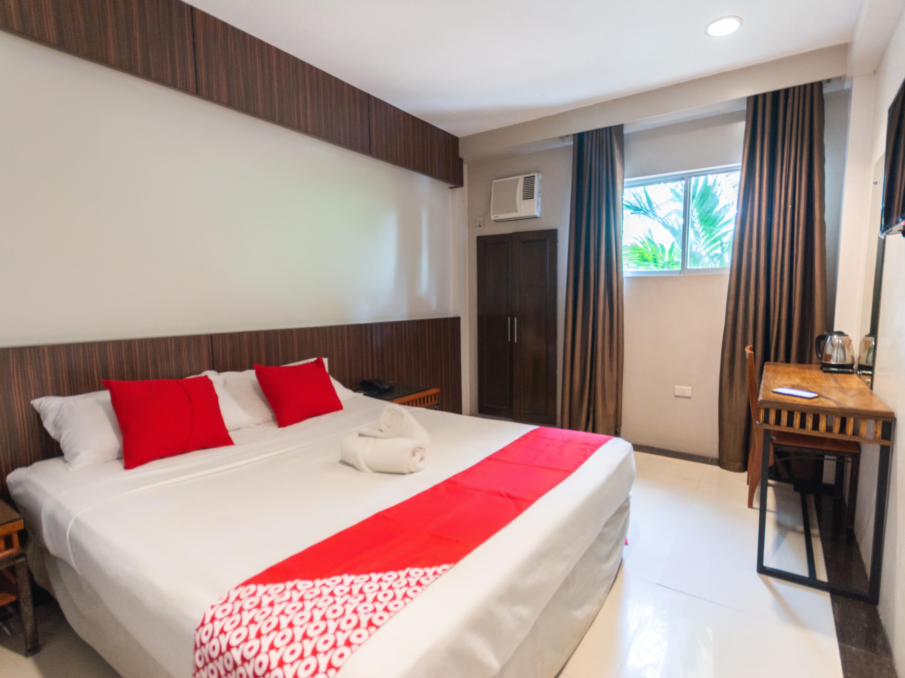 Chito'S Hotel Iloilo City Exterior photo
