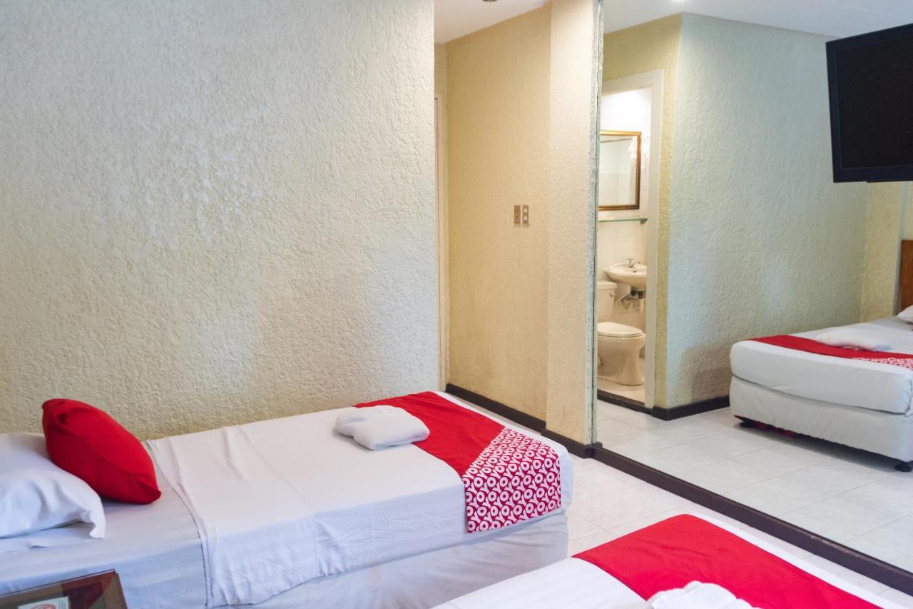 Chito'S Hotel Iloilo City Exterior photo
